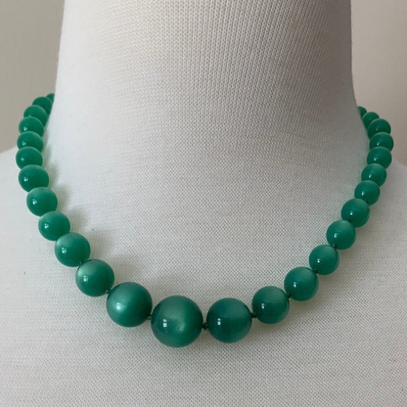 Midcentury Teal Grean Moonglow Thermoset Necklace - Picture 3 of 6